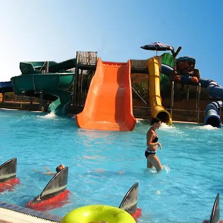 Ionian Sea & - Aqua Park فندق Kounopetra