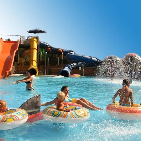 Ionian Sea & - Aqua Park فندق
