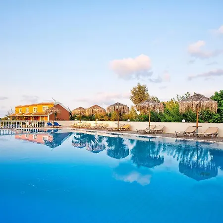 Ionian Sea & - Aqua Park فندق Kounopetra
