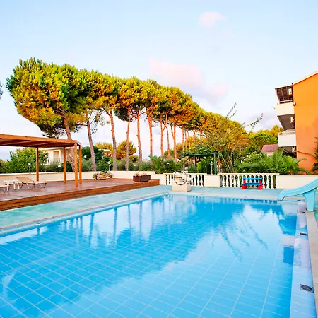 מלון Ionian Sea & - Aqua Park 4*